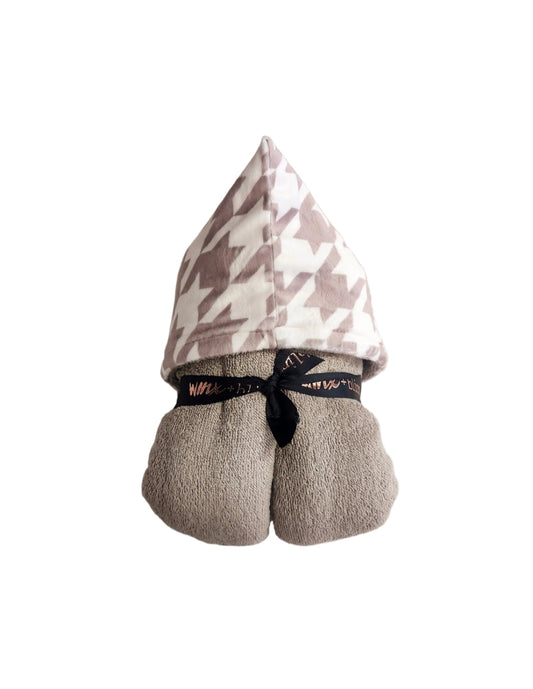 NEW Houndstooth Latte Hooded Towel
