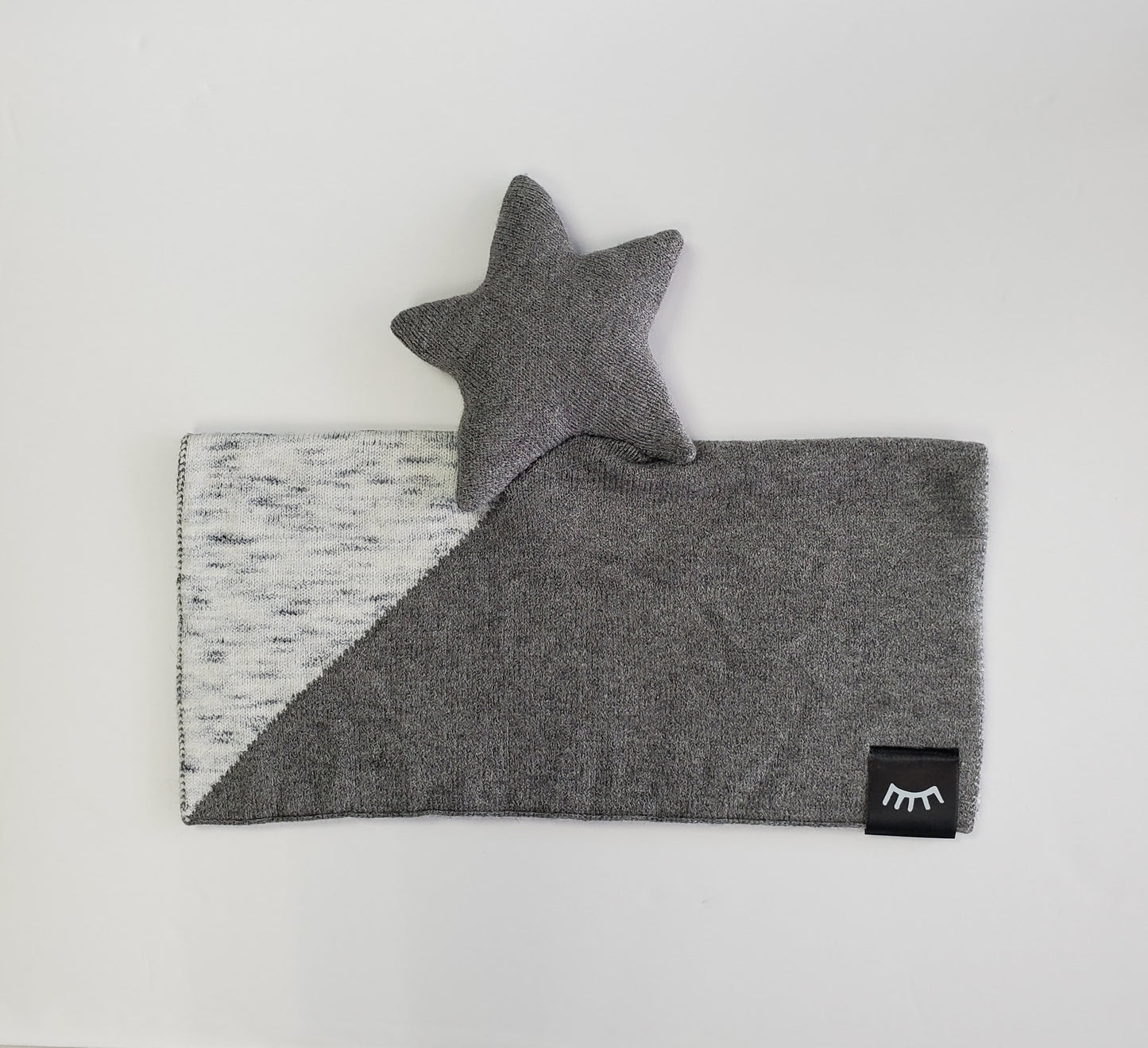 Star Melange Knit Lovey