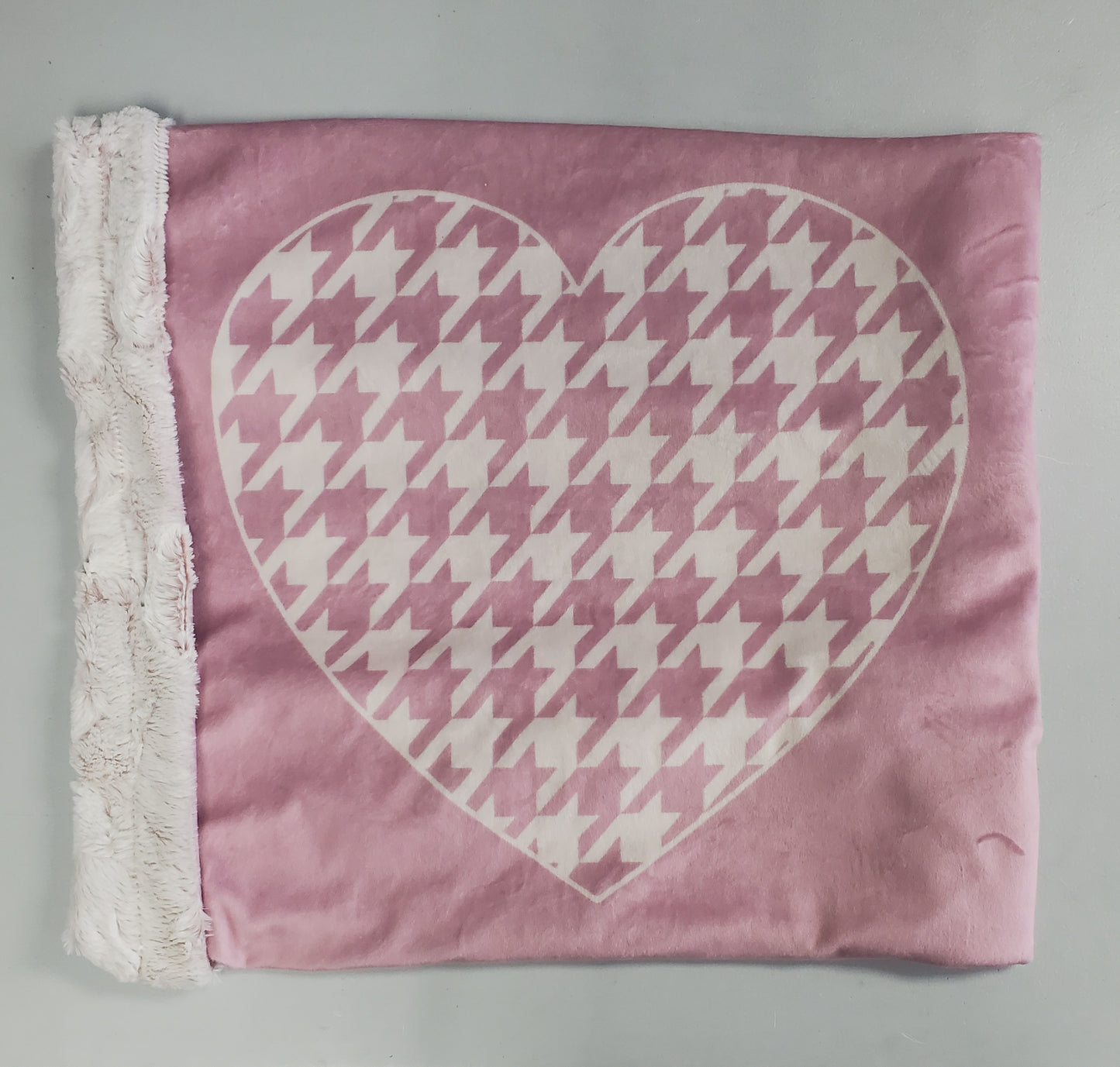 SAMPLE Heart Houndstooth Mauve Blanket (Final Sale)